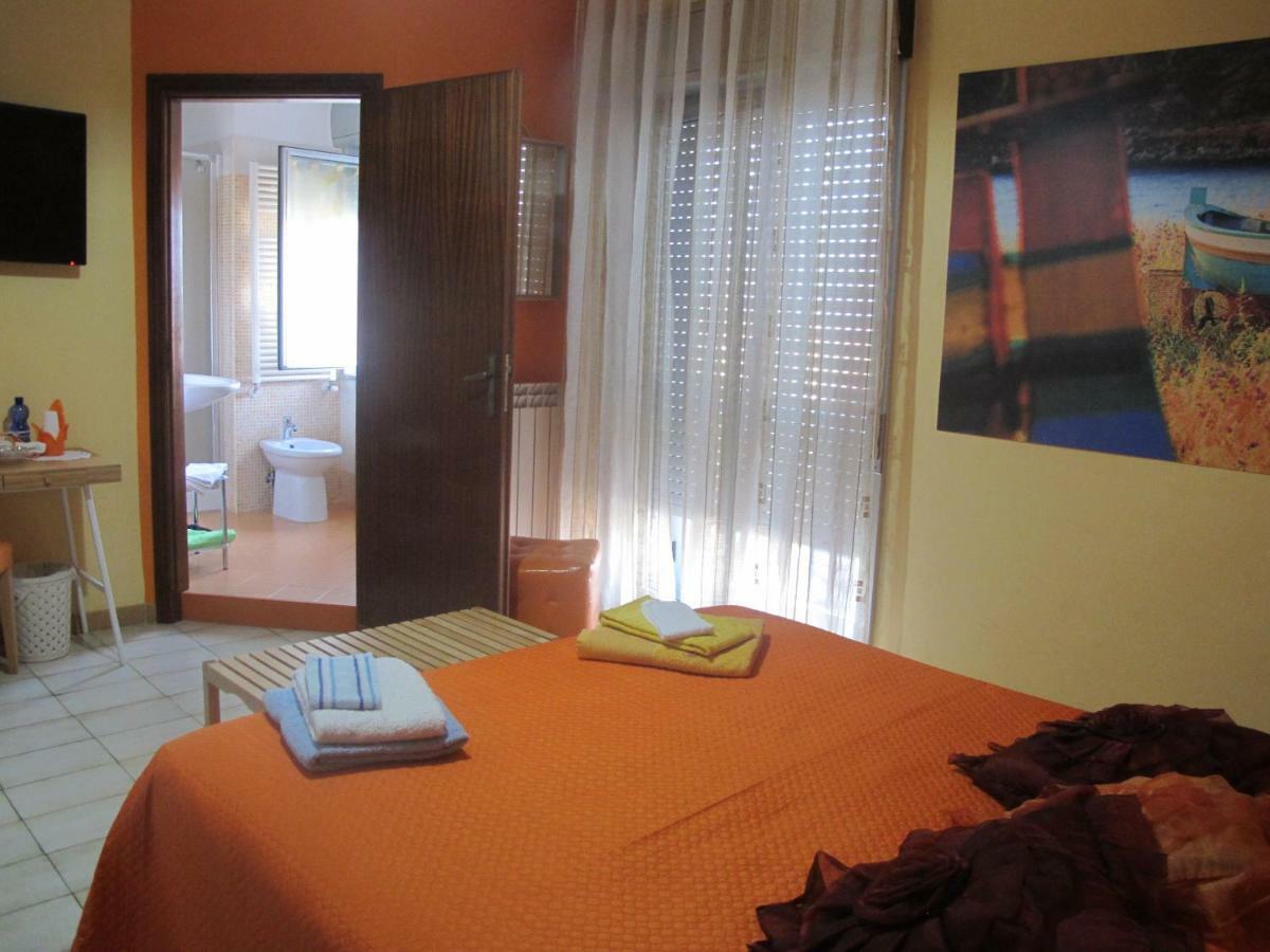 Bed and Breakfast La Casa Del Nonno Milazzo Exteriér fotografie